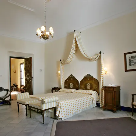 Hotel De Palacio